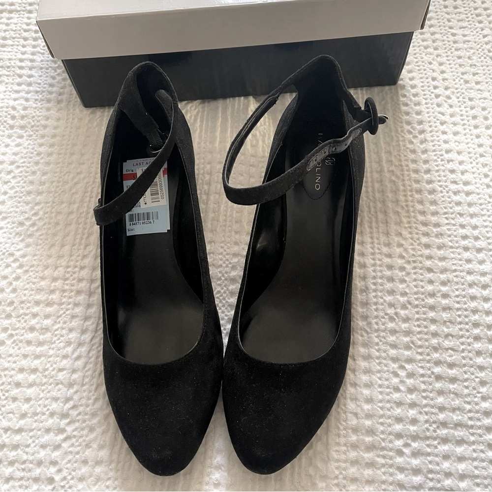 Bandolino black “suede” Maryjanes with ankle strap!